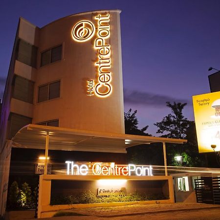 โรงแรม เดอะเซ็นเตอร์พอยท์ เชนไน ภายนอก รูปภาพ